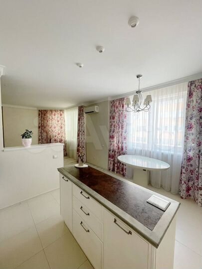 3-к. квартира, 92,3 м², 18/22 эт.