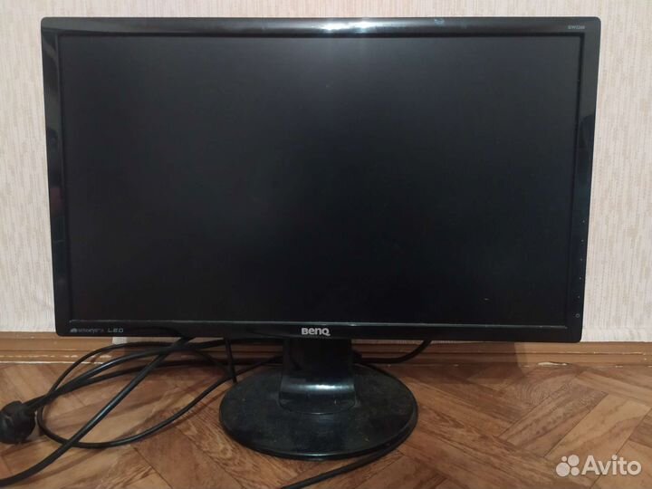 Монитор Benq 21.5 со встроенным динамиком