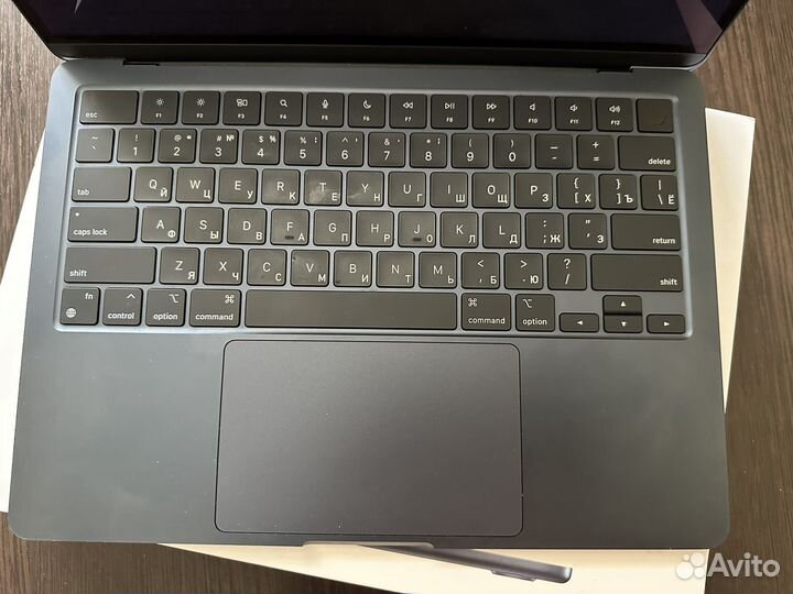 Macbook Air M2 2022 Midnight