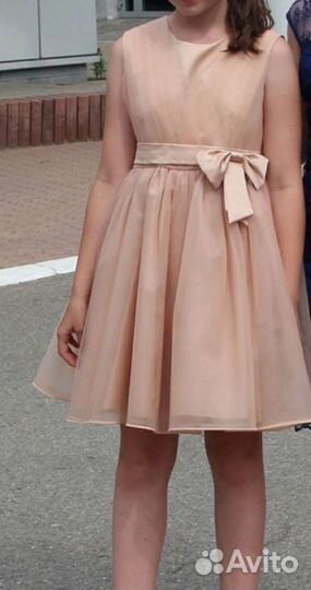 Нарядное платье для девочки