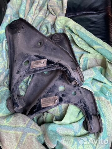 Рычаги 545009559R и 545017650R