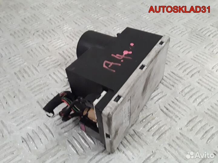 Компрессор центрального замка Audi A4 8L0862257L