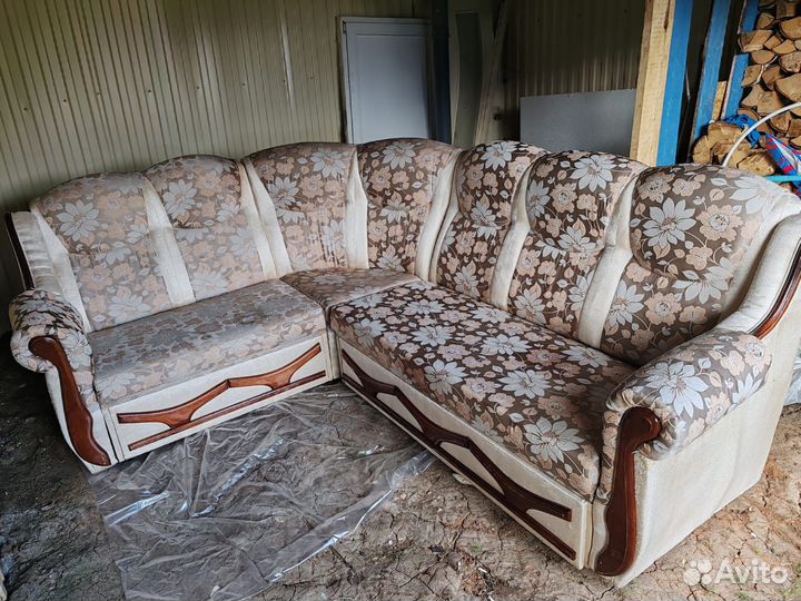 Угловой диван бу