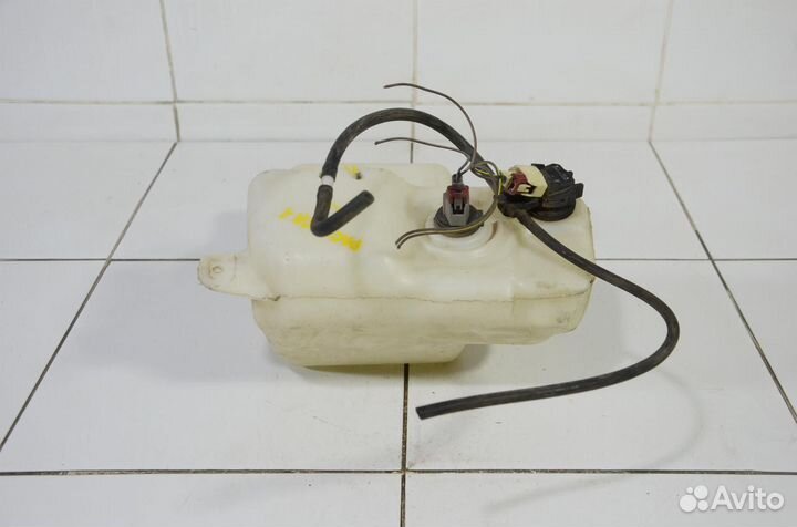 Бачок стеклоомывателя Chrysler Pacifica CS 2005