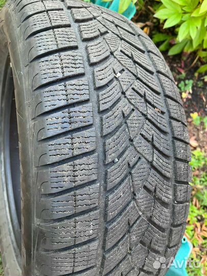 Goodyear UltraGrip Ice 255/55 R18 109T