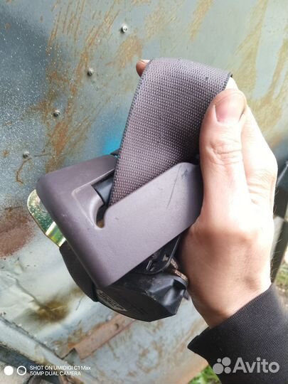 Ремень безоп-ти задний правый BMW 7 E38 сиреневый