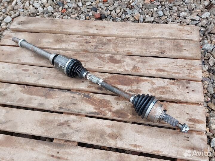 Шруз Привод передний правый Renault Arkana