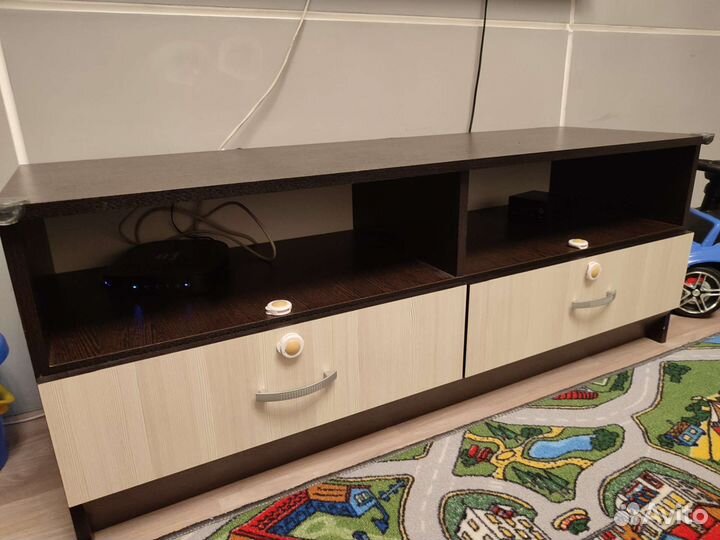 Тумба под телевизор