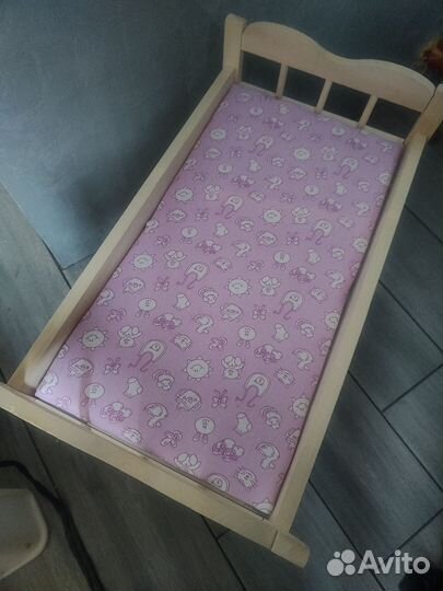 Кроватка для кукол