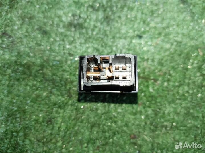 Кнопка стеклоподъемника KIA Sorento 1 (BL, JC) 20