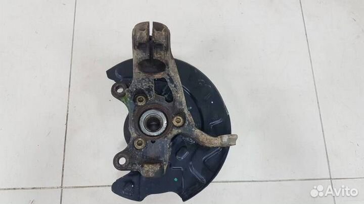 Цапфа/кулак поворотный передний правый Skoda Octav