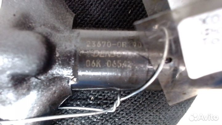 Форсунка топливная Toyota Avensis 2, 2006