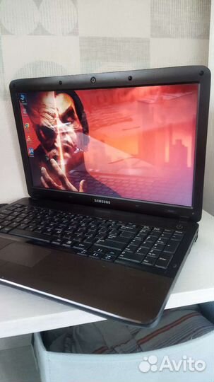 Мощный Samsung/i5/8гб/SSD/новый аккумулятор