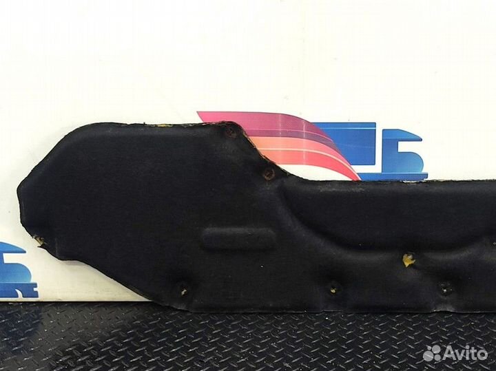 81192200977 Шумоизоляция двигателя правая