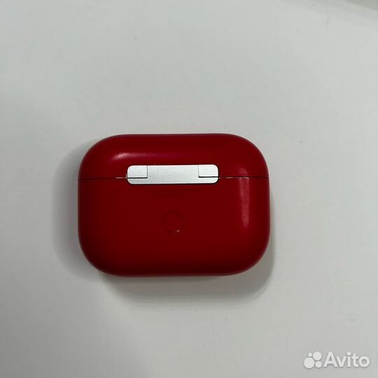 Наушники Apple AirPods Pro в футляре с беспроводн