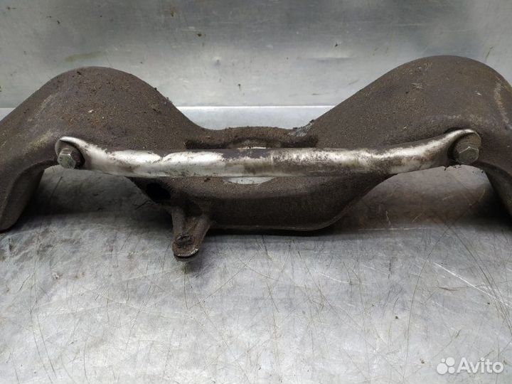 Кронштейн кпп audi A4 B6 2000-2004