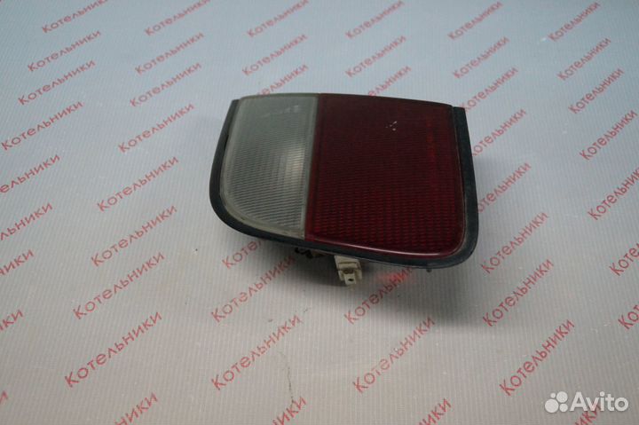 Nissan 26550-0N029 Фонарь задний правый