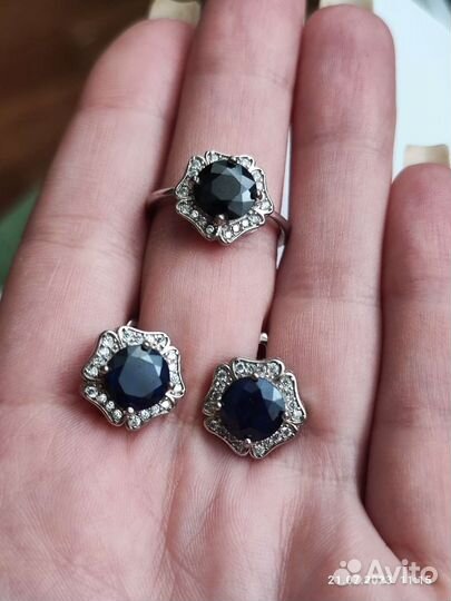 Серьги, кольцо с сапфирами