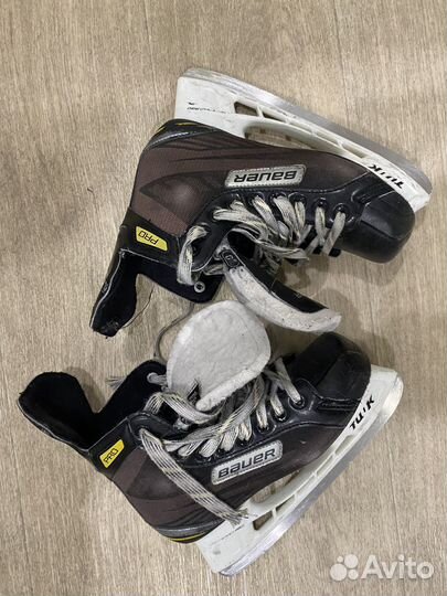 Коньки хоккейные