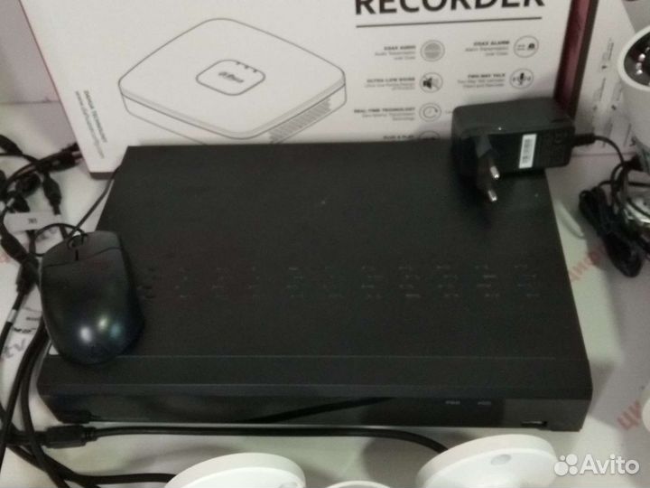 24 камеры IP видеонаблюдения с микрофоном