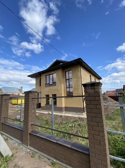 Дом 216 м² на участке 6,5 сот.