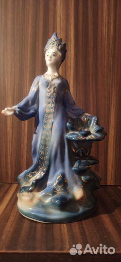 Статуэтка фарфор СССР хозяйка медной горы