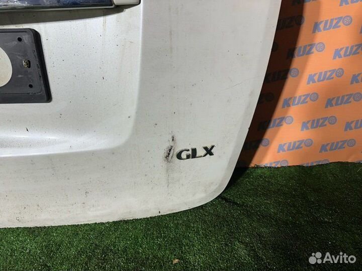 Крышка багажника задняя Kia Carnival 2008