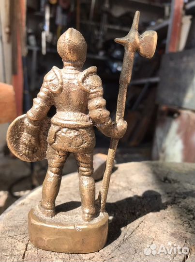 Рыцар, крестоносец из латуни (бронзы)