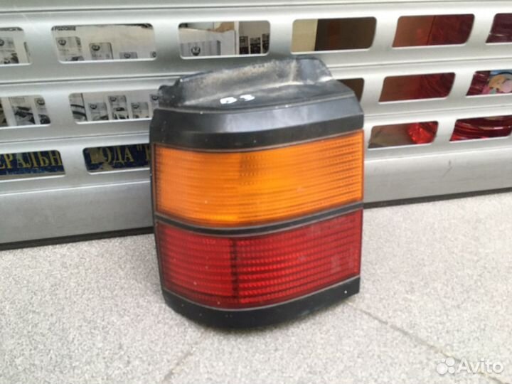 Задний левый фонарь Passat B3