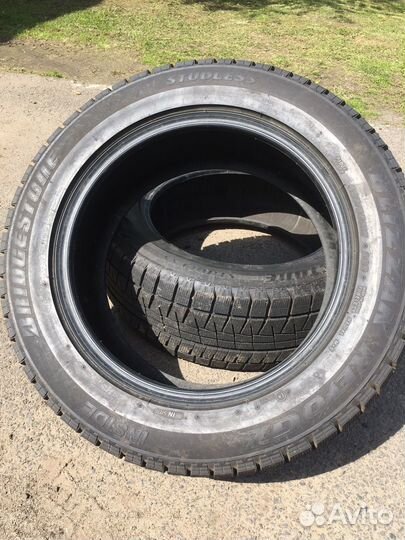 Bridgestone Blizzak Revo GZ 235/55 R17