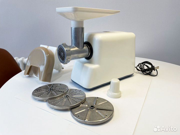 Электрическая мясорубка - Хозяюшка