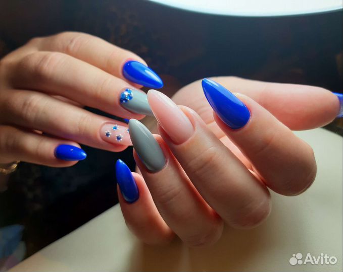 Наращивание ногтей, маникюр