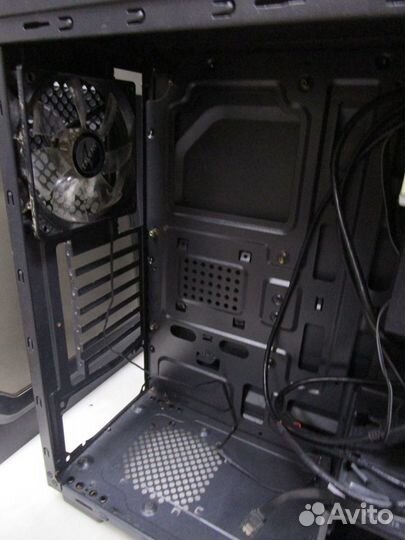 Корпус Miditower Zalman Z1 NEO