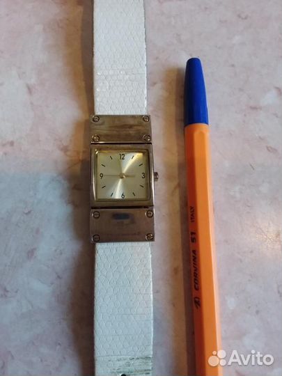 Часы наручные