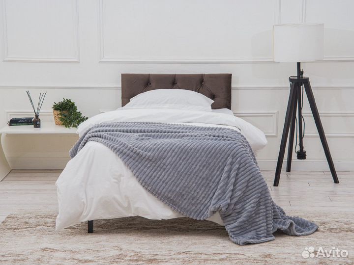 Kровать односпальная, с матрасом, цена за полный комплект