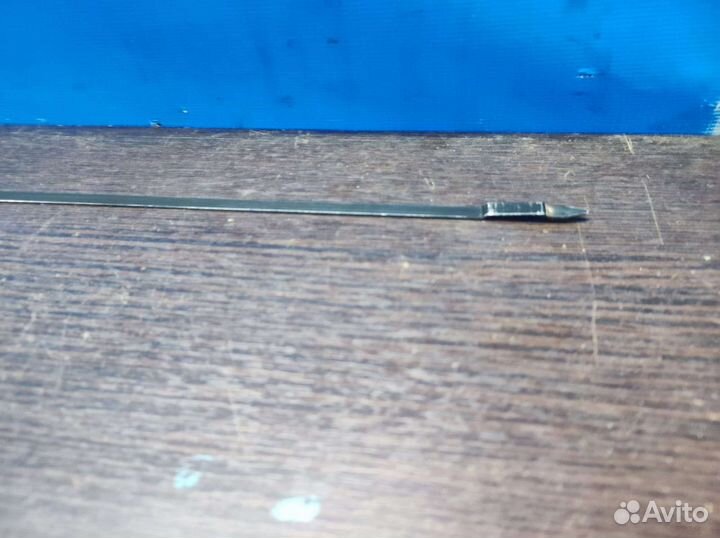 Масляный щуп Skoda Rapid