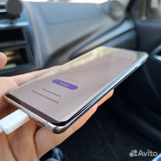 Samsung Galaxy S10, 8/128 ГБ