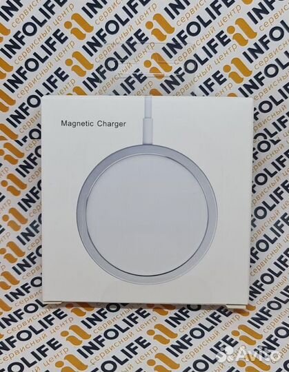 Беспроводное зарядное устройство iPhone MagSafe