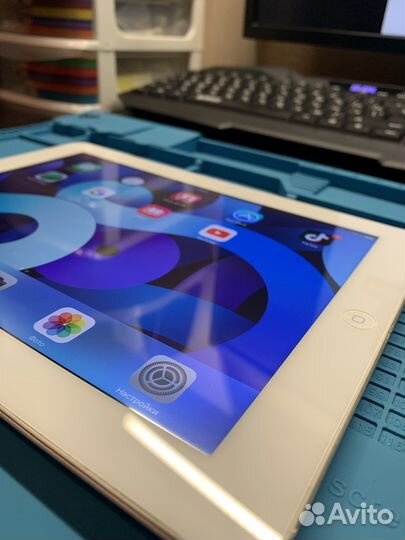 Apple iPad 4 wi fi cellular