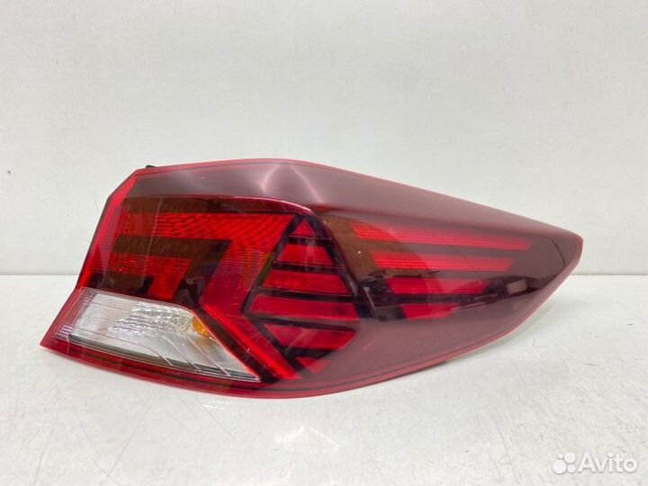 Фонарь задний правый Hyundai Elantra 6 2018