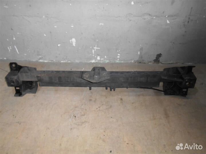 Панель передняя телевизор от Peugeot Partner 2012