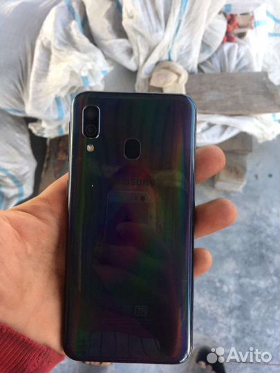 Мобильные телефоны samsung a40