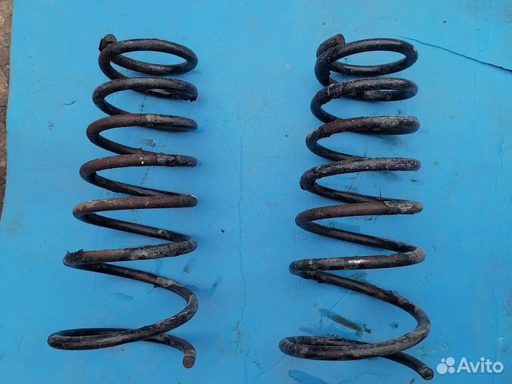 Пружины передние на hyundai Matrix