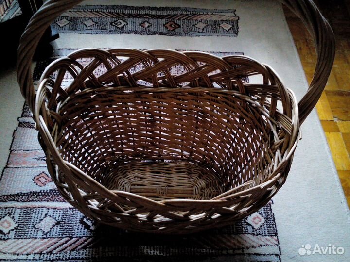 Корзина плетеная большая