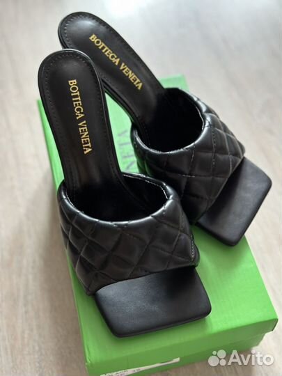 Шлепанцы женские