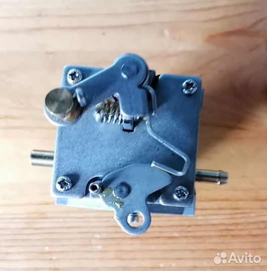 Карбюратор для лодочного мотора Suzuki DF 2.5