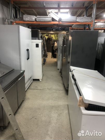 Холодильный шкаф