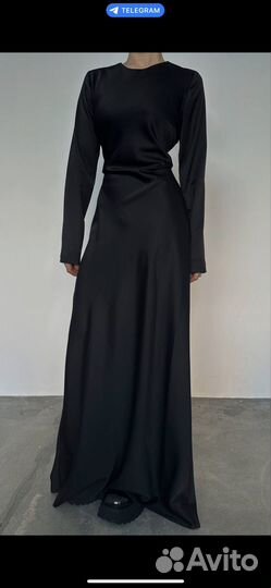 Атласное платье макси