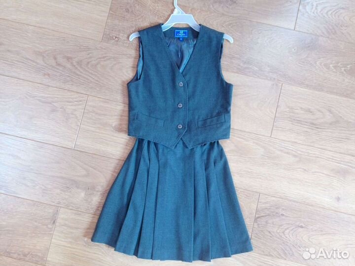 Школьная форма для девочки серая