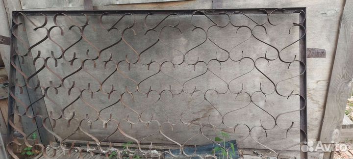 Решетка железная
